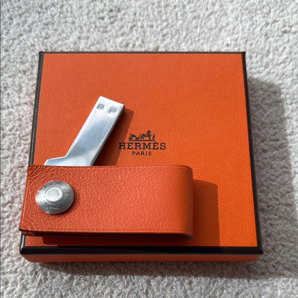 Hermes USB